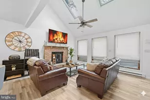 4758 Brentwood Dr, Tobyhanna, PA 18466 - Photo 3