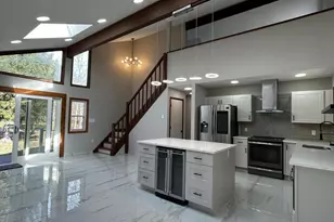 2233 Vista Cir, East Stroudsburg, PA 18302 - Photo 3