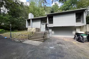 2533 Country Club Dr, Tobyhanna, PA 18466 - Photo 3