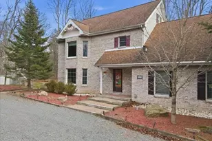 322 Scenic Dr, Blakeslee, PA 18610 - Photo 3