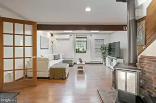 635 Patriot Ln, Pocono Summit, PA 18346 - Photo 3