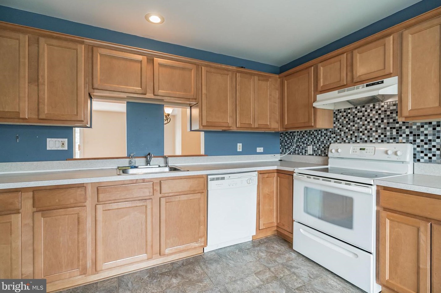 1427 Canal St, Northampton PA  18067-1422 exterior