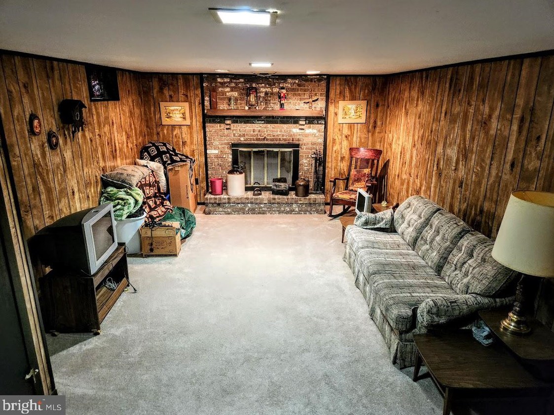 2115 Dewey Ave, Northampton PA  18067-1230 exterior