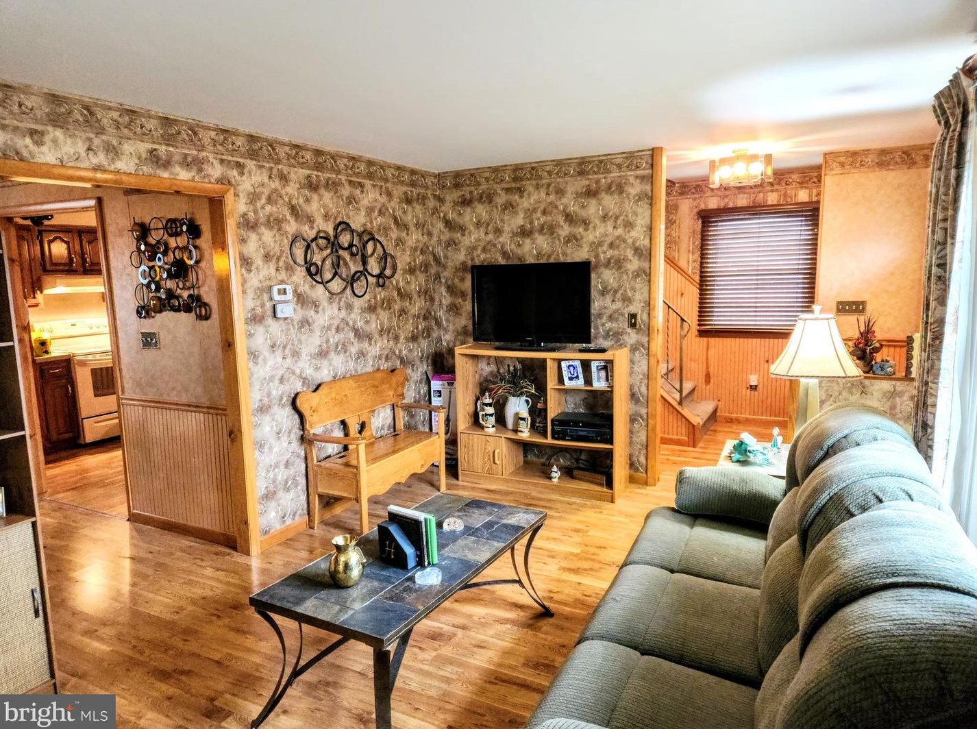 2115 Dewey Ave, Northampton PA  18067-1230 exterior