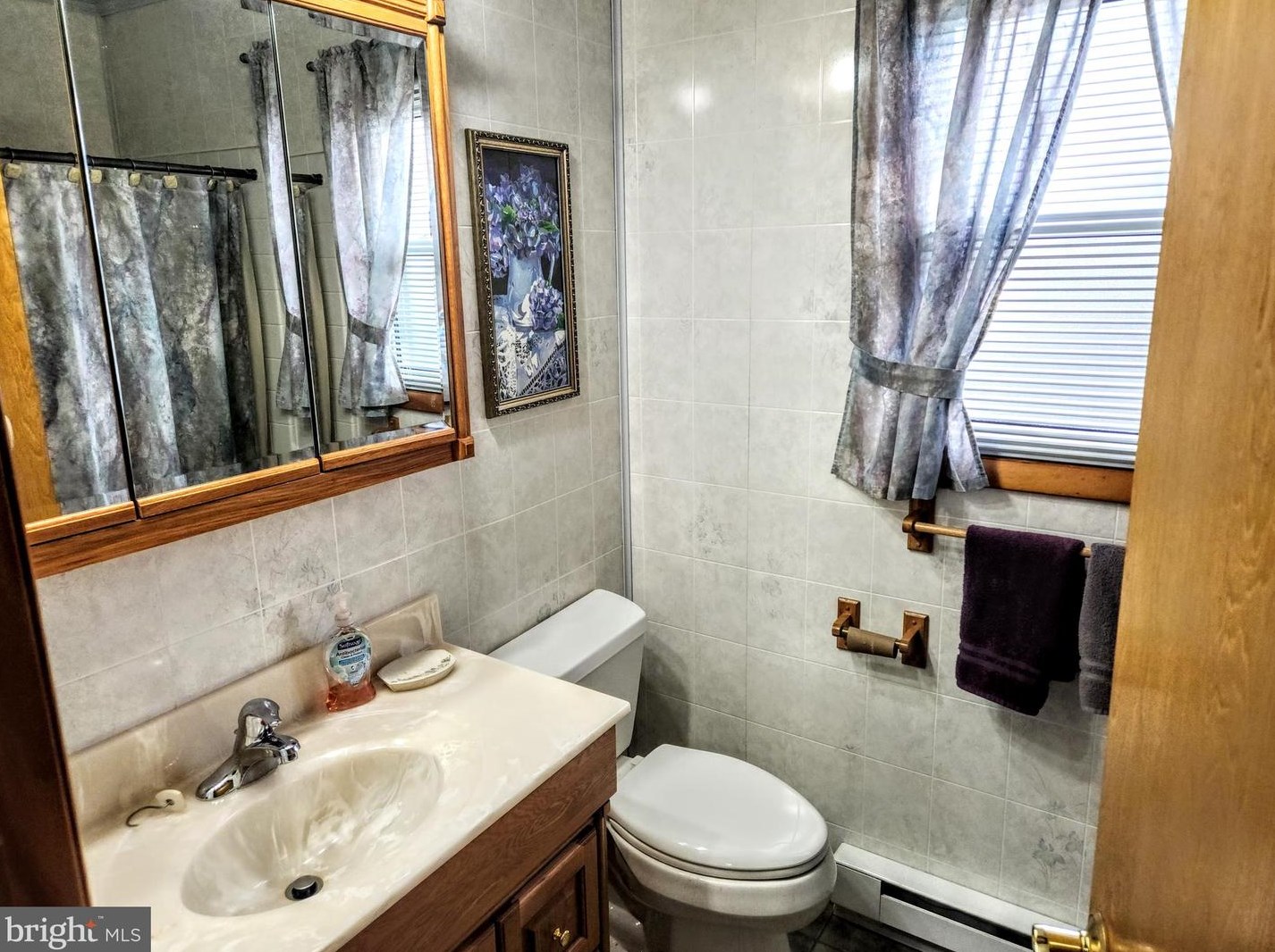 2115 Dewey Ave, Northampton PA  18067-1230 exterior