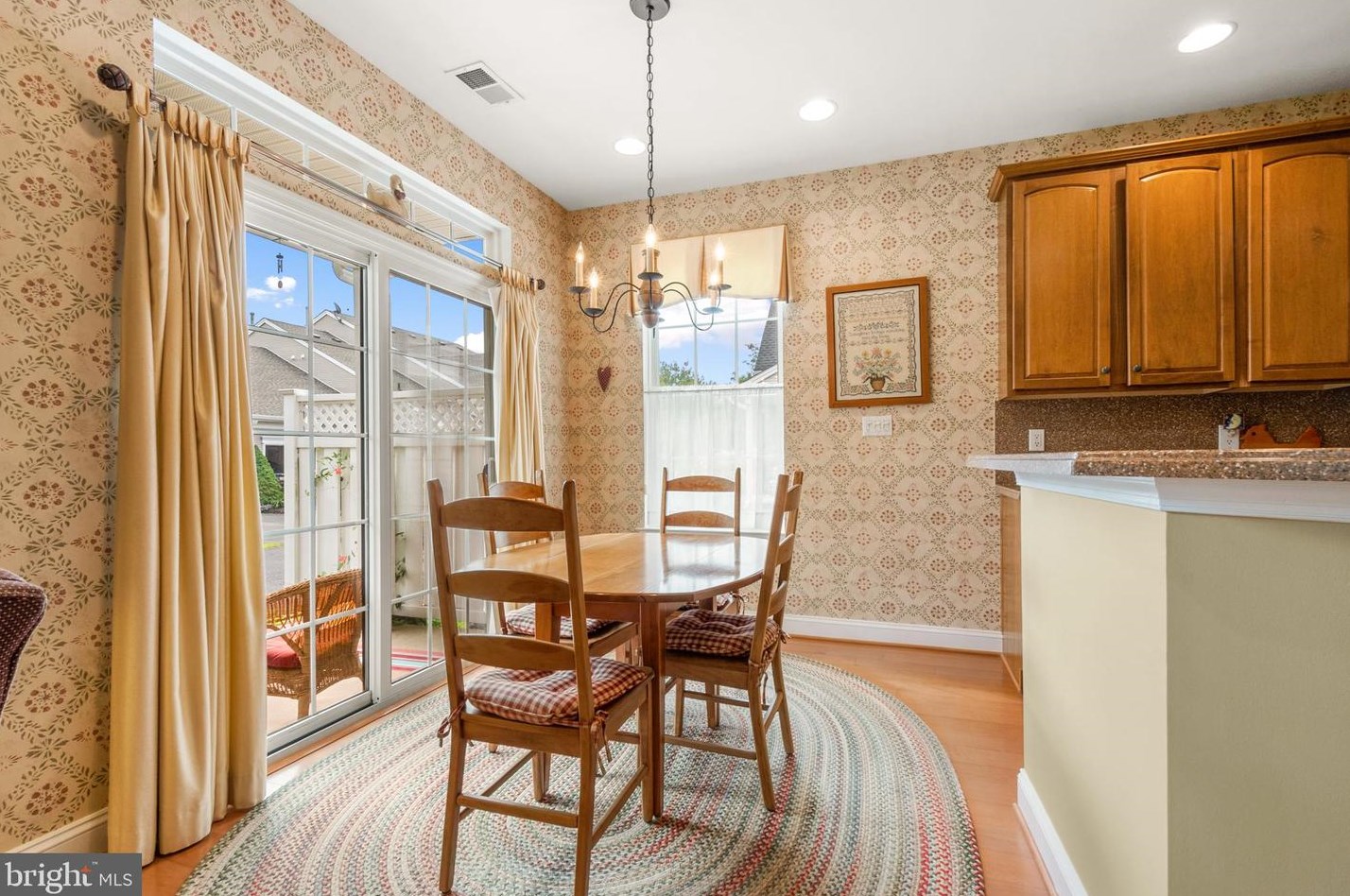 1849 Gregory Pl, Hellertown PA 18055-3422 exterior