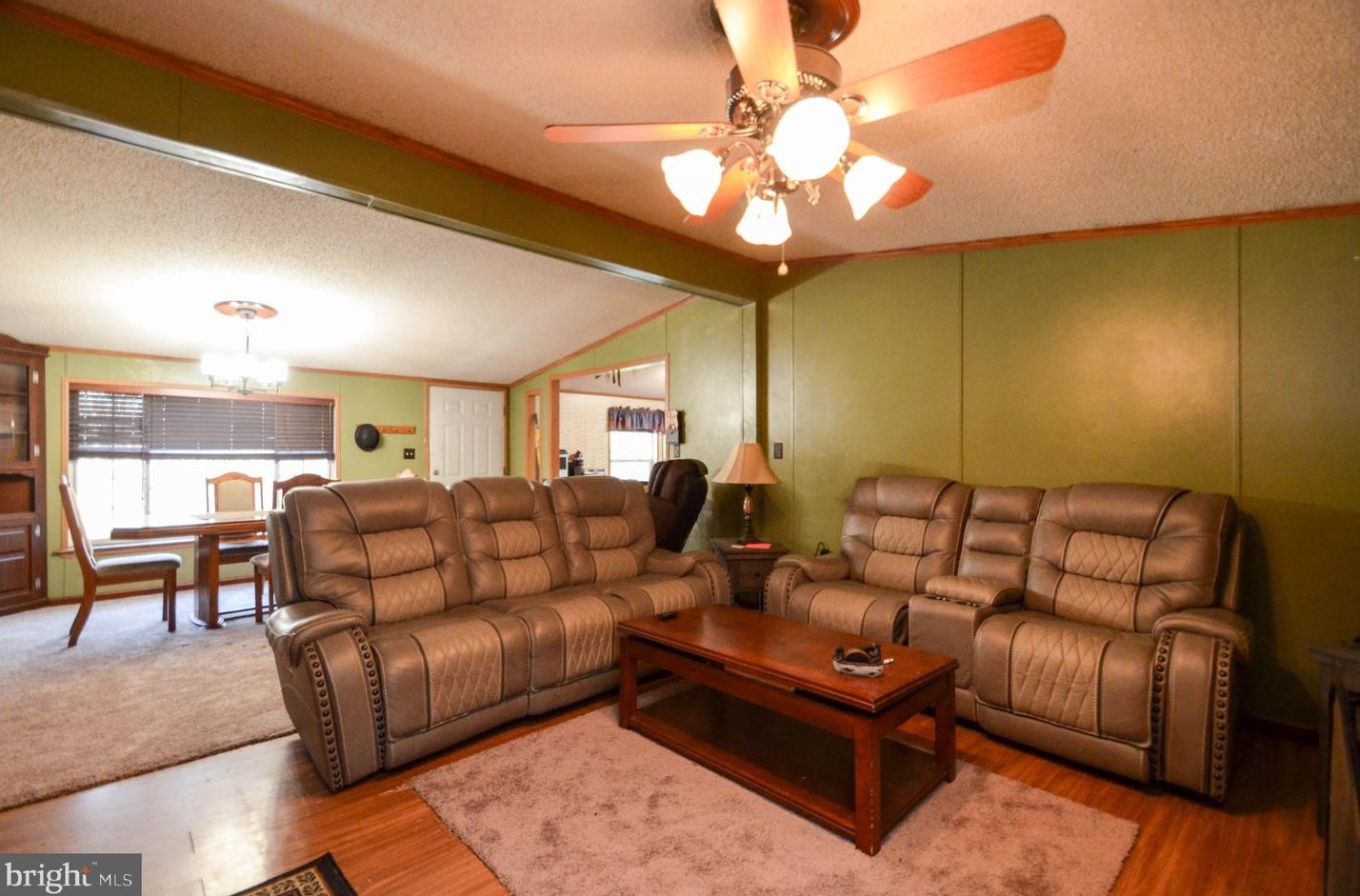 3991 Lehigh Dr, Northampton PA  18067-9665 exterior