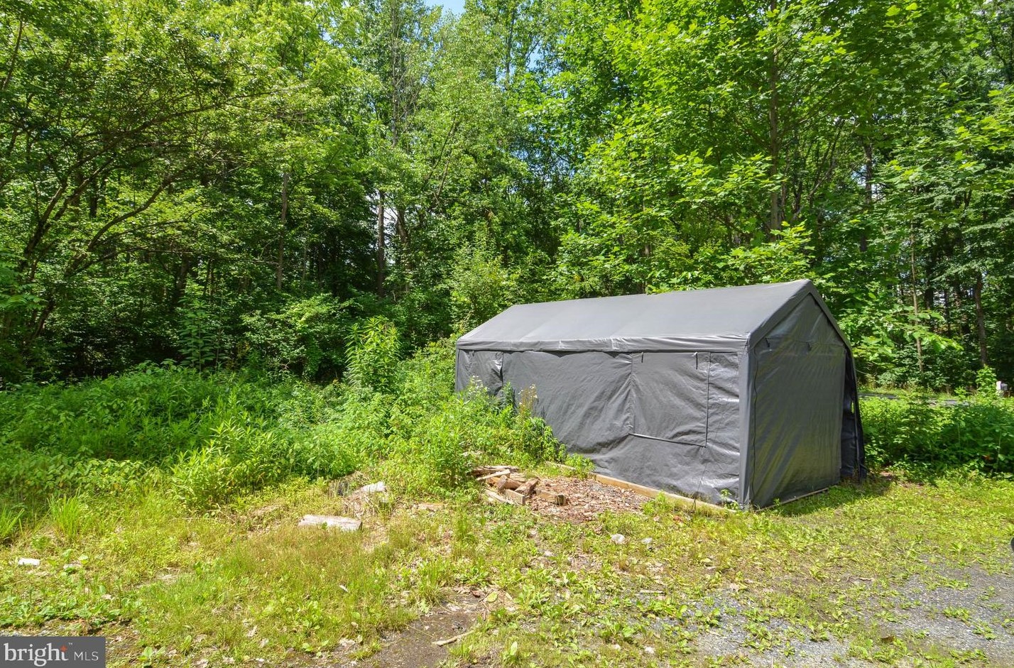 3991 Lehigh Dr, Northampton PA  18067-9665 exterior
