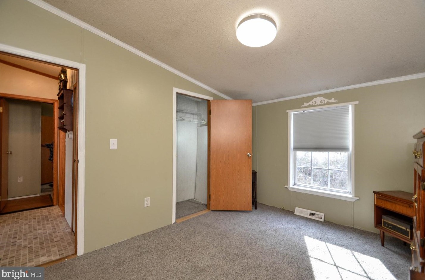 3991 Lehigh Dr, Northampton PA  18067-9665 exterior