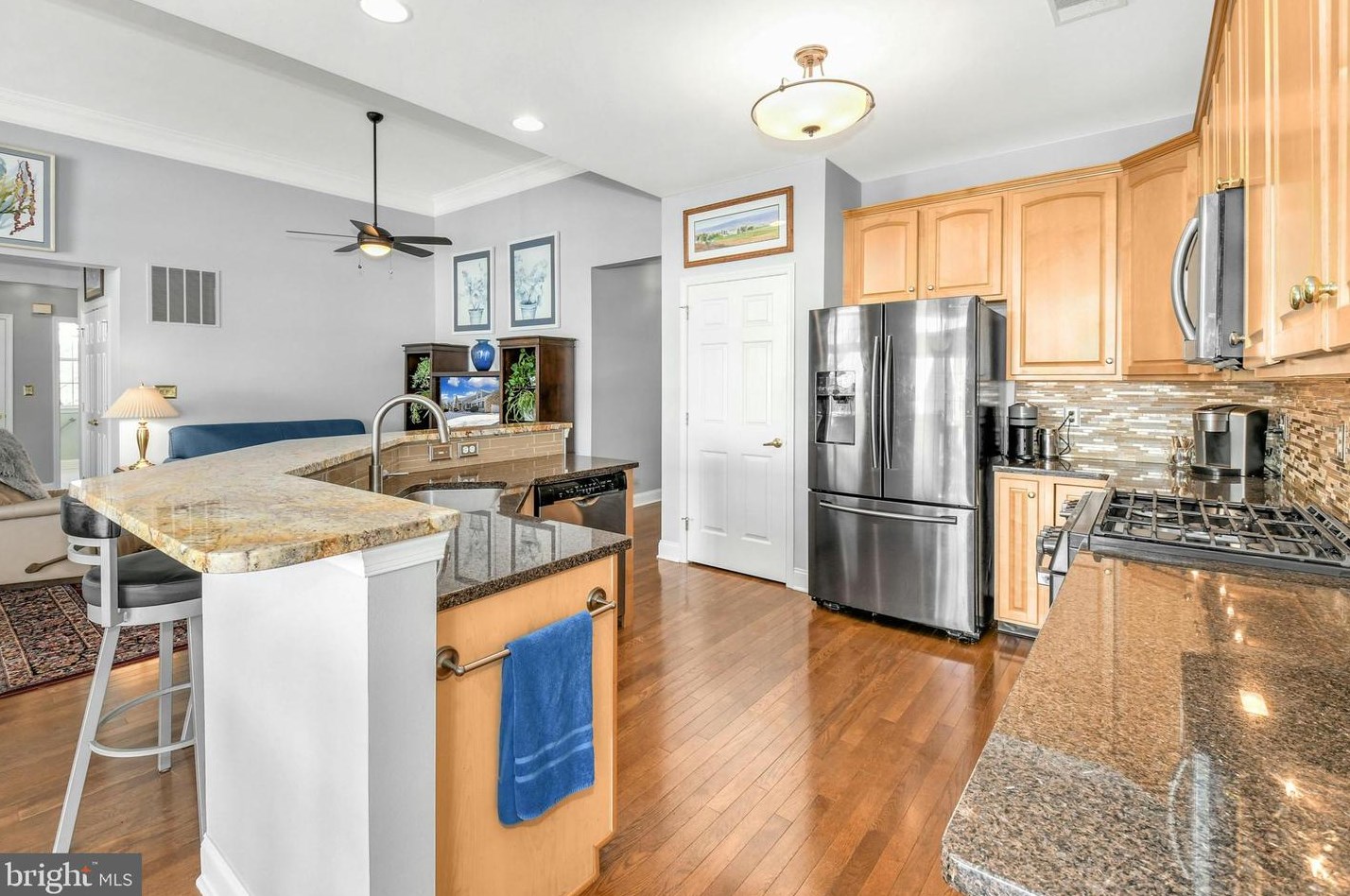 1857 Caryn Dr, Hellertown PA  18055-3423 exterior