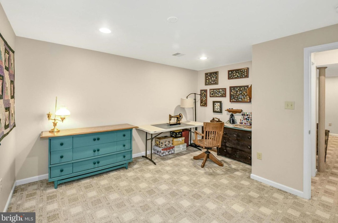 1857 Caryn Dr, Hellertown PA  18055-3423 exterior