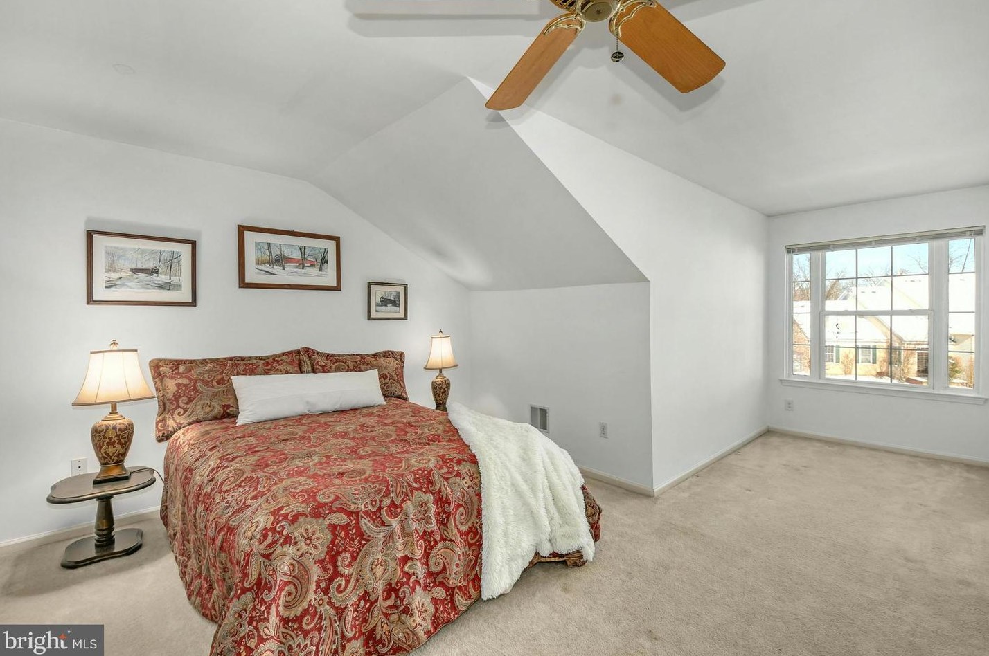 1857 Caryn Dr, Hellertown PA  18055-3423 exterior