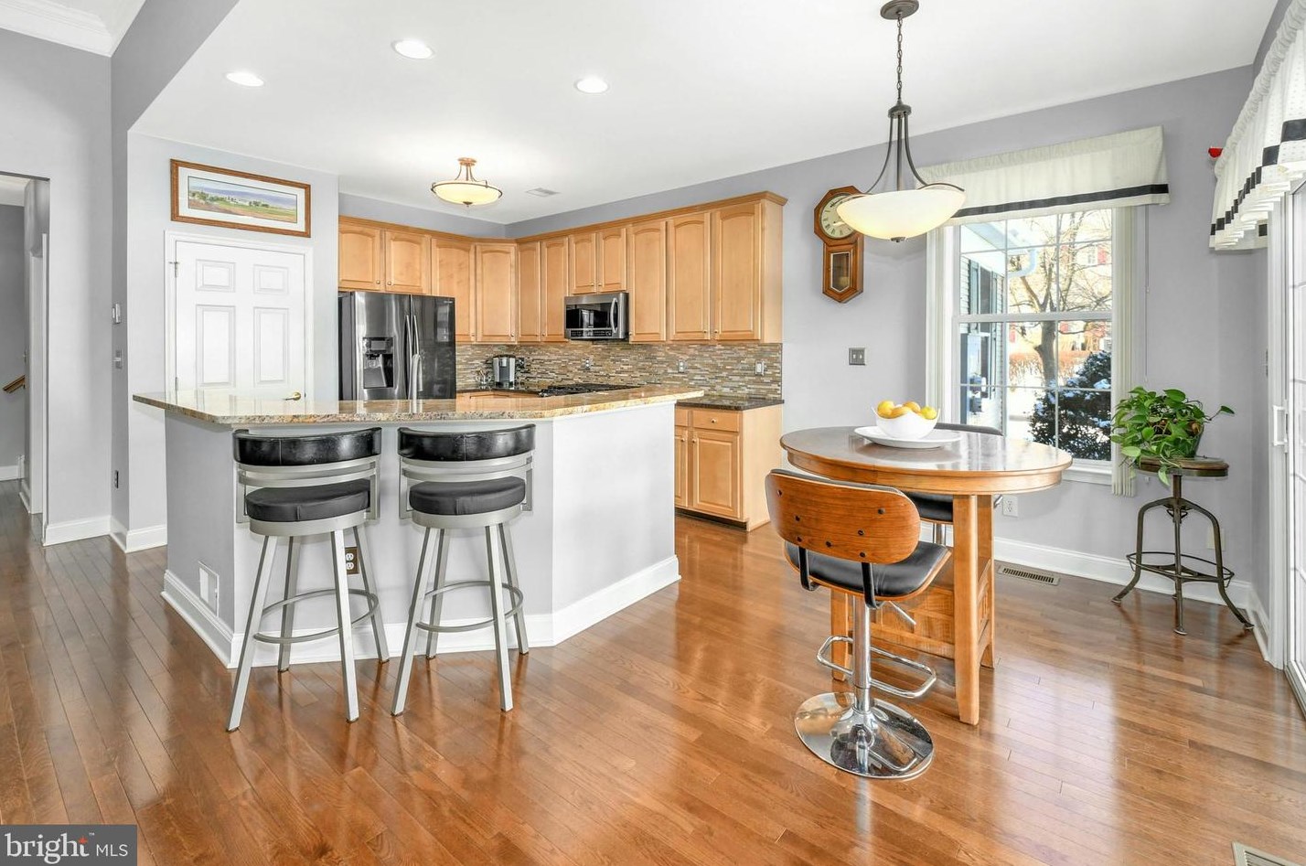 1857 Caryn Dr, Hellertown PA  18055-3423 exterior