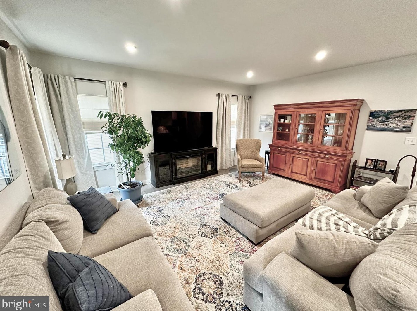 3902 Orth St, Bethlehem PA  18020-2929 exterior