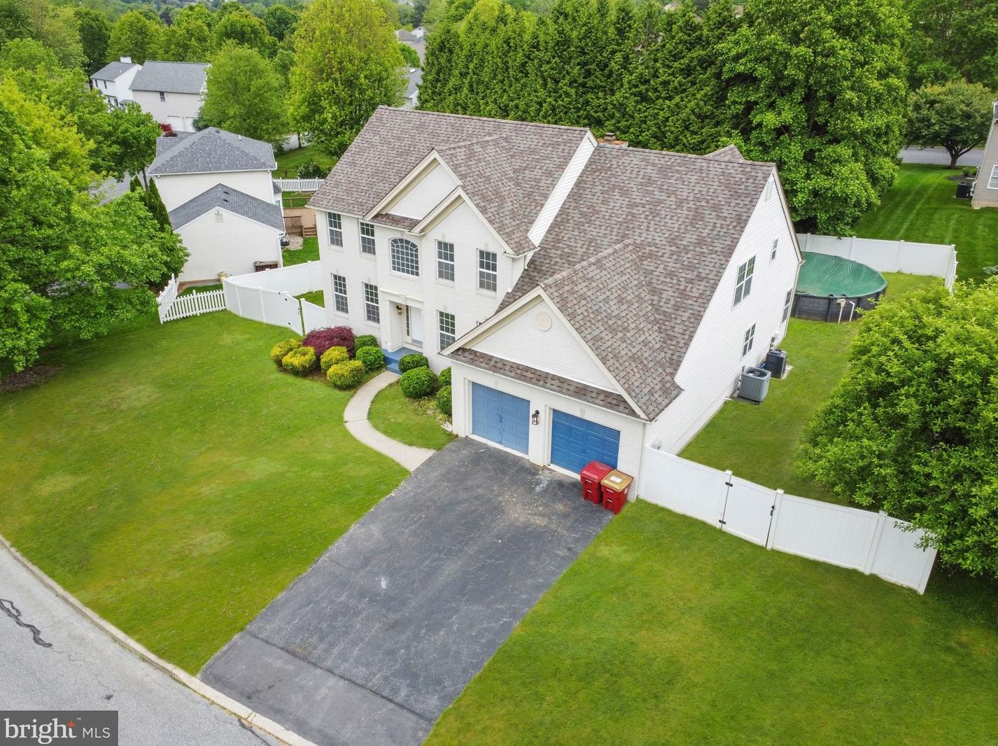 1885 Hoops Ln, Easton PA  18040-7594 exterior