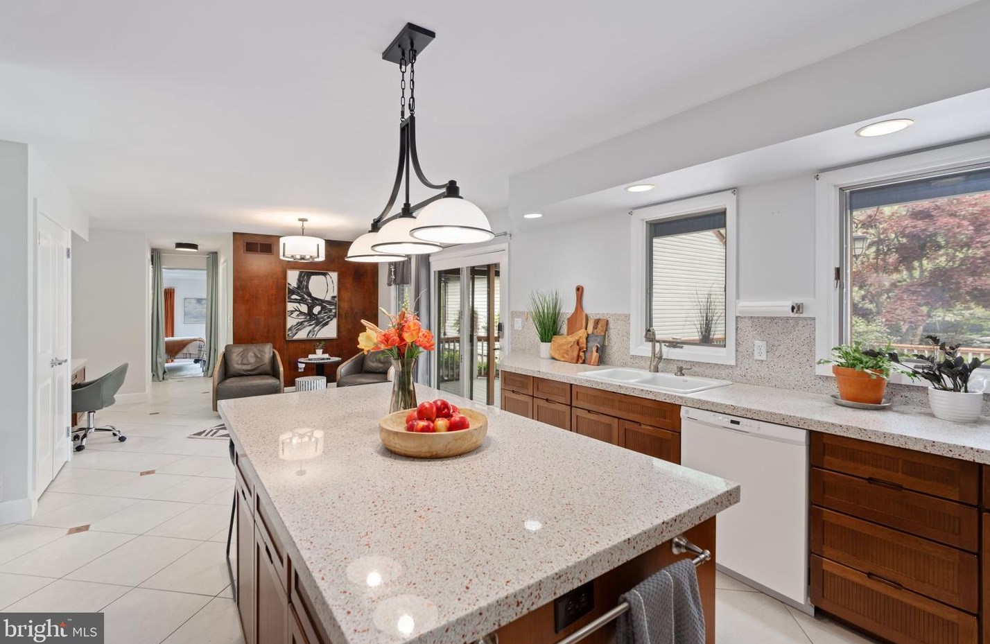 2595 Apple St, Hellertown PA  18055-3210 exterior