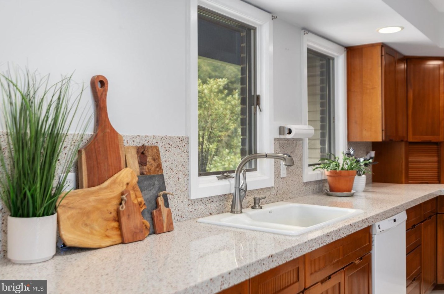 2595 Apple St, Hellertown PA  18055-3210 exterior