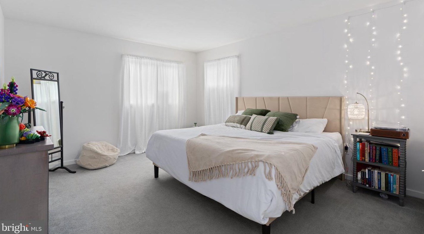 2595 Apple St, Hellertown PA  18055-3210 exterior