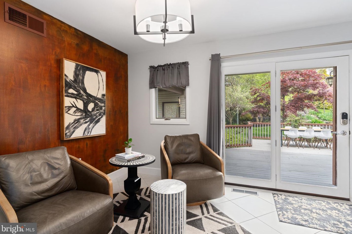 2595 Apple St, Hellertown PA  18055-3210 exterior