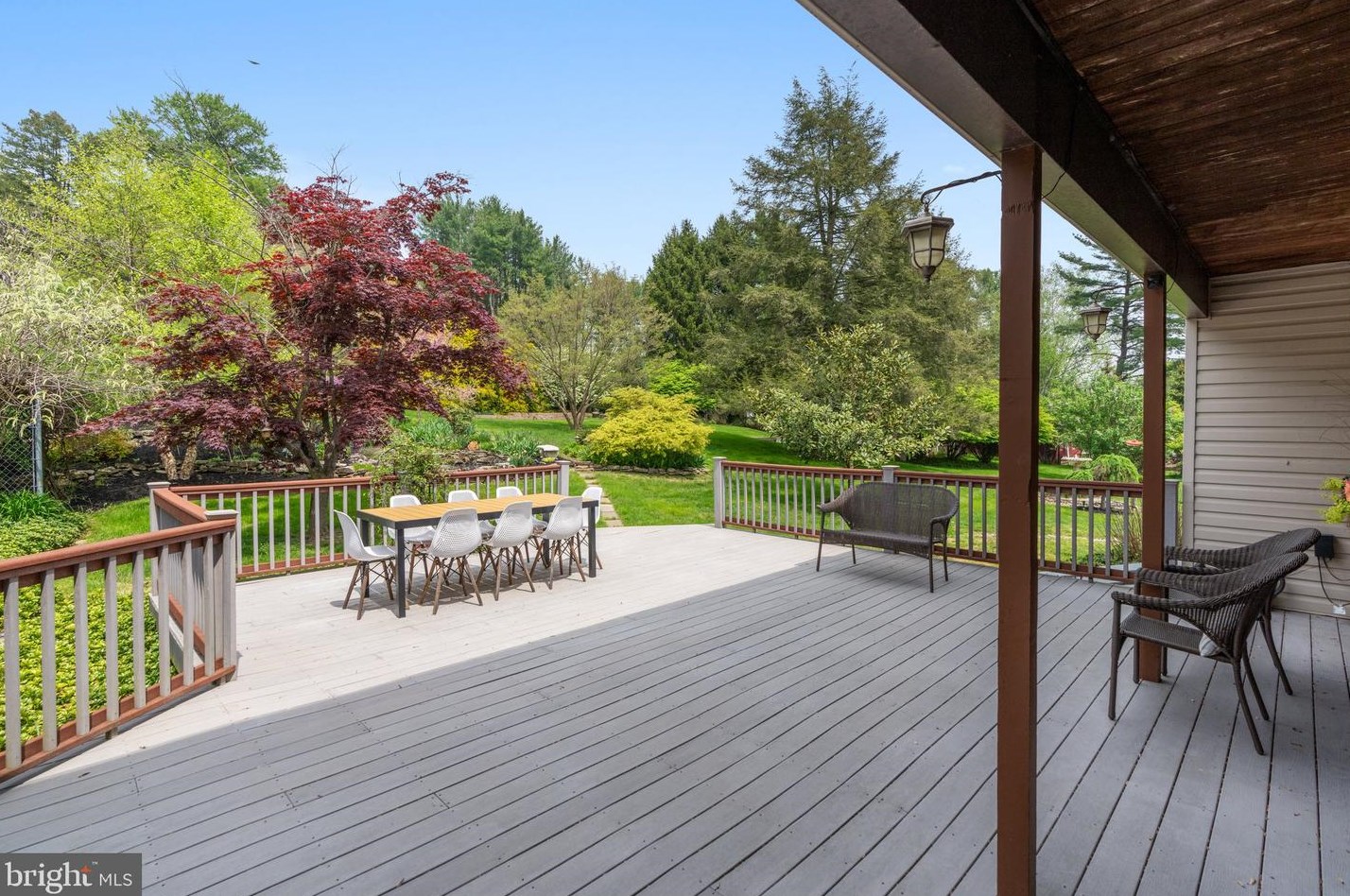 2595 Apple St, Hellertown PA  18055-3210 exterior