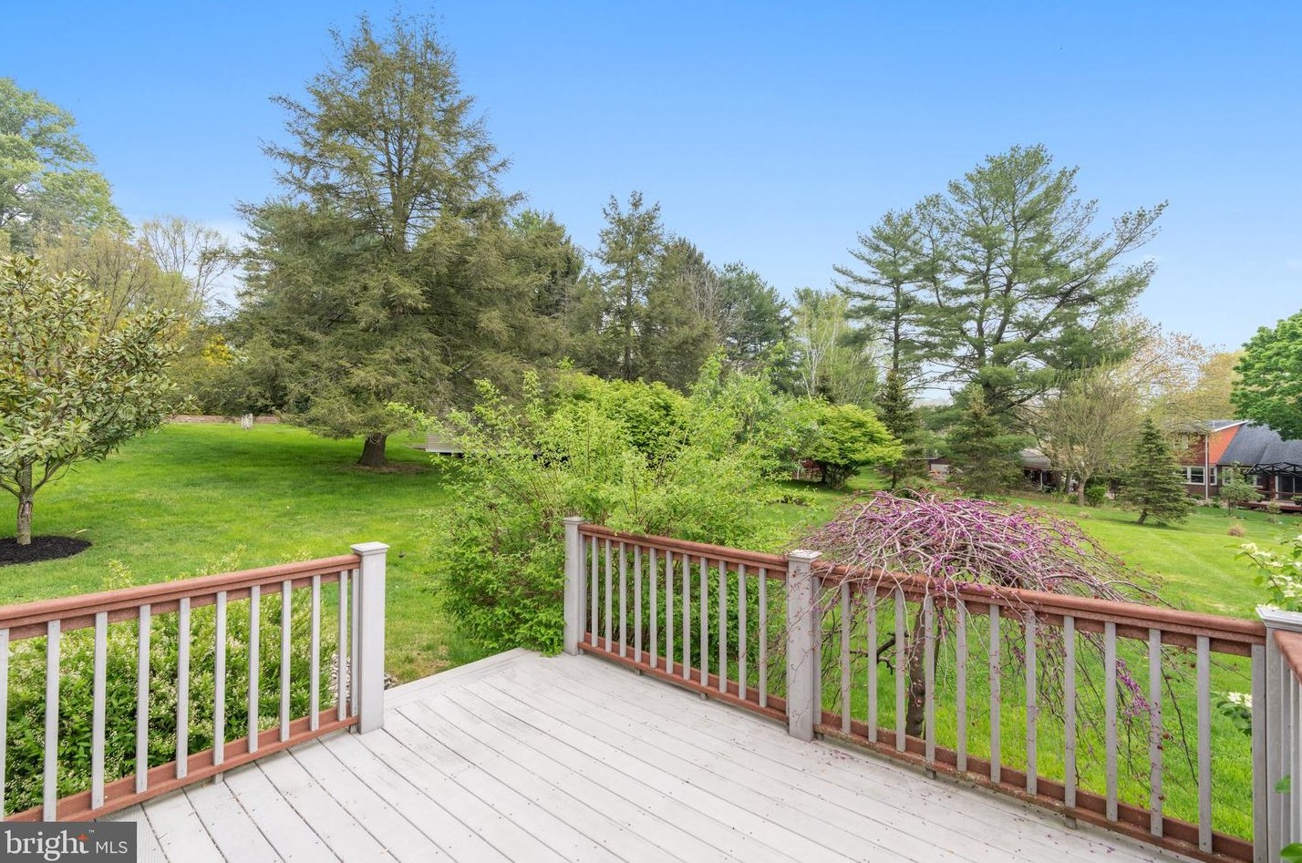 2595 Apple St, Hellertown PA  18055-3210 exterior