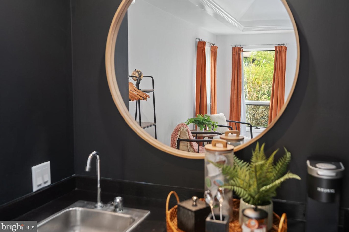 2595 Apple St, Hellertown PA  18055-3210 exterior