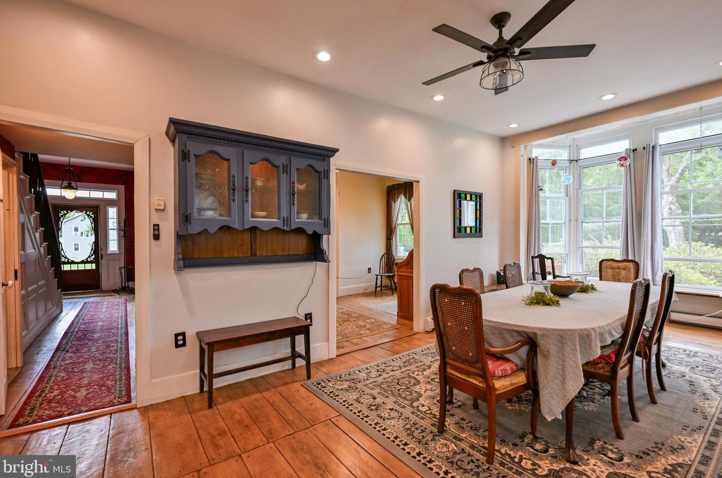 2242 Rdg Rd, Bangor PA 18013-9768 exterior