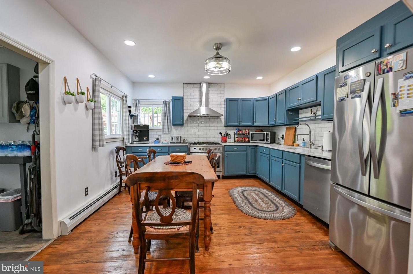 2242 Rdg Rd, Bangor PA 18013-9768 exterior