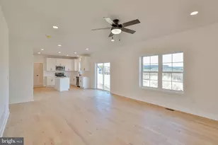 883 Emerald Valley Ln, Bangor, PA 18013 - Photo 19