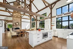 3689 Fire Ln, Bethlehem, PA 18015 - Photo 9