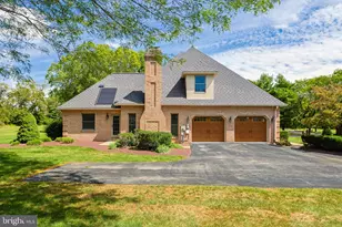 3685 Manor Rd, Bethlehem, PA 18020 - Photo 7