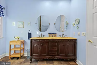 60 Glenmoor Cir N, Easton, PA 18045 - Photo 23