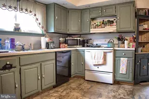 1530 Fern Street W, Coal Township, PA 17866 - Photo 3