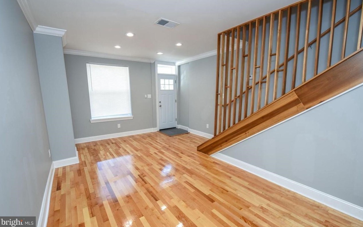 2118 Mcclellan St, Philadelphia PA  19145-1911 exterior