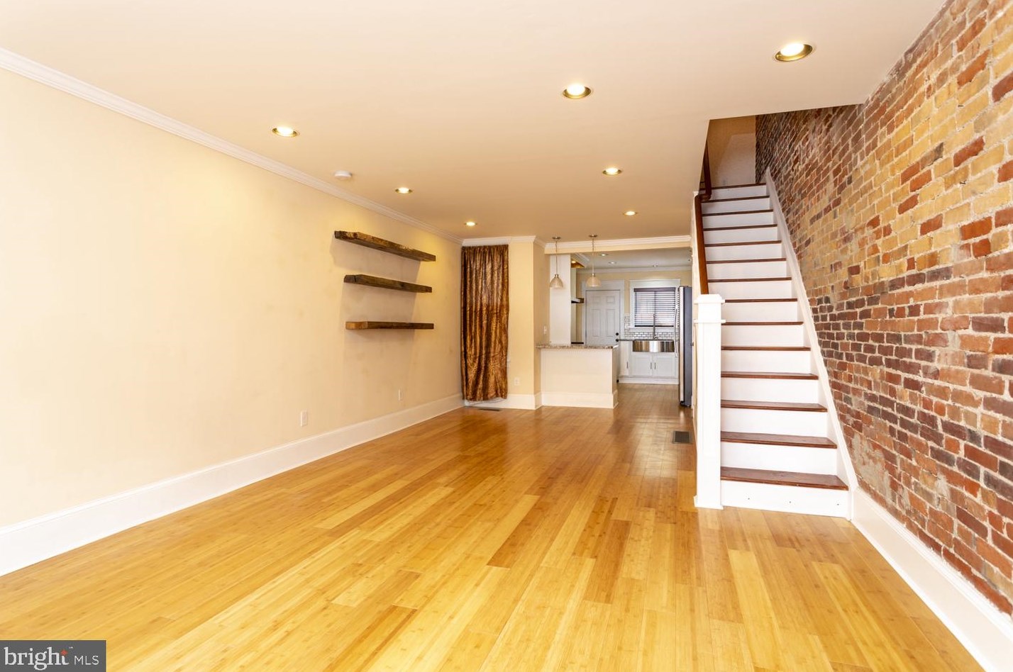 2048 Norwood St, Philadelphia PA  19145-2718 exterior
