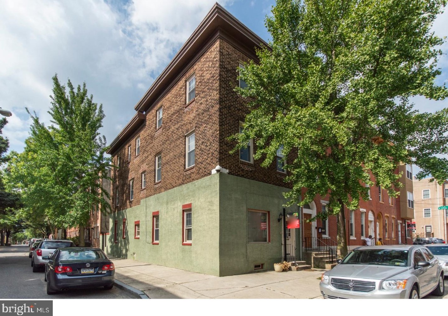 1918 Poplar St, Philadelphia PA  19130-1541 exterior