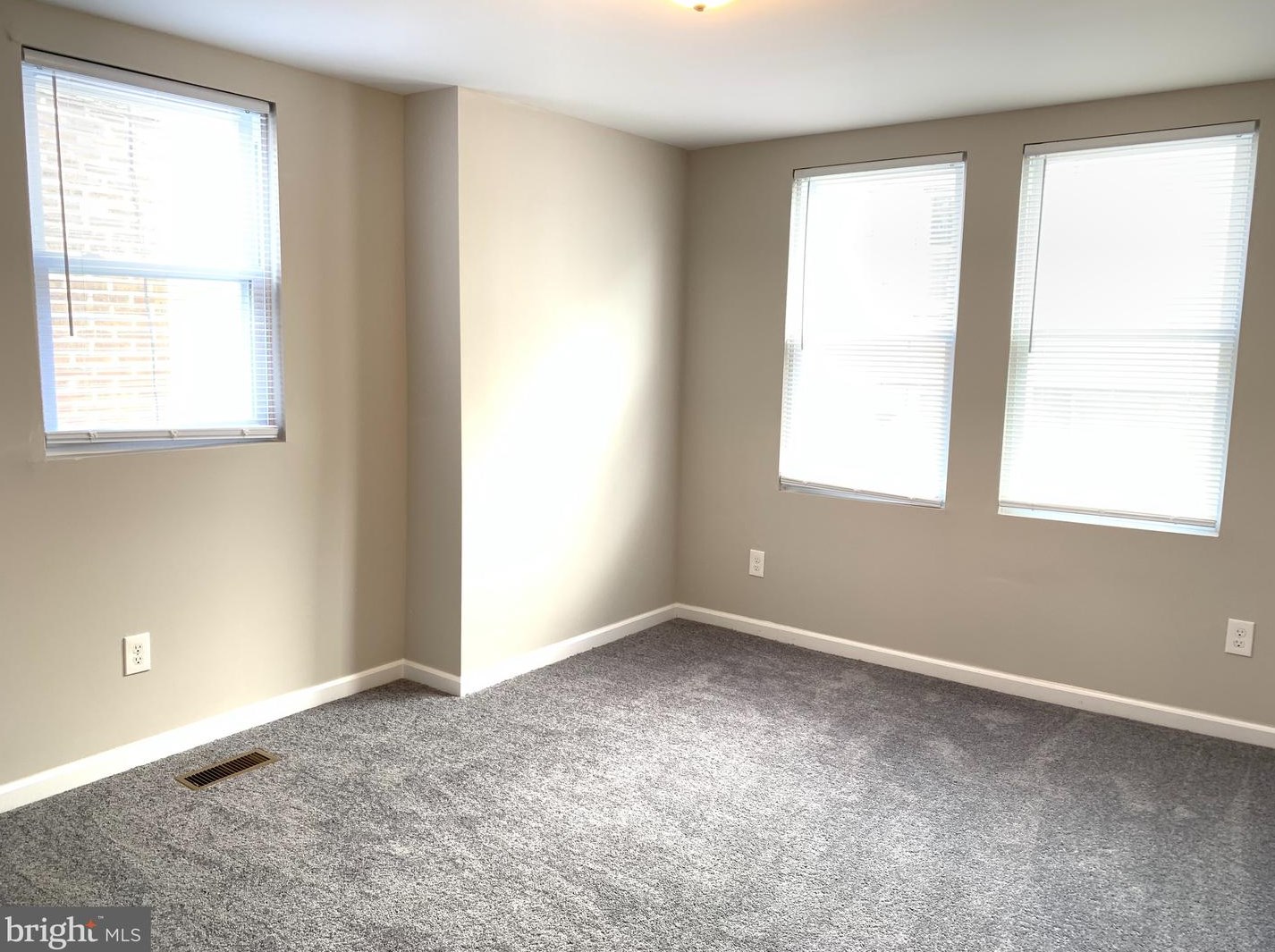 1523 Orland St, Philadelphia PA  19126-2755 exterior