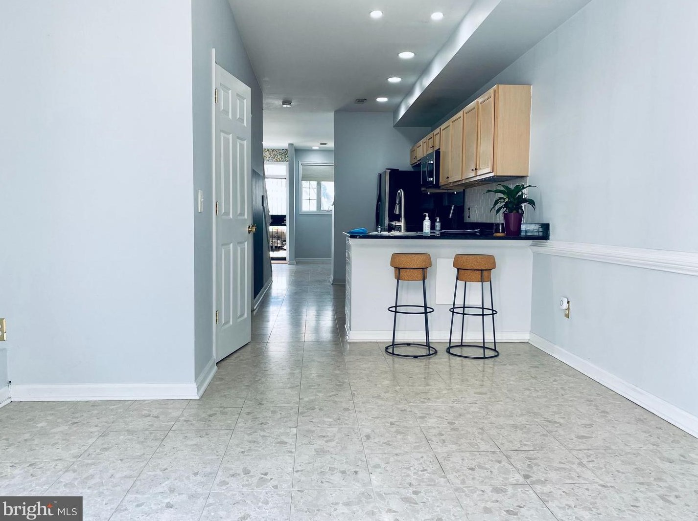 228 Wilder St, Philadelphia PA  19147-6022 exterior