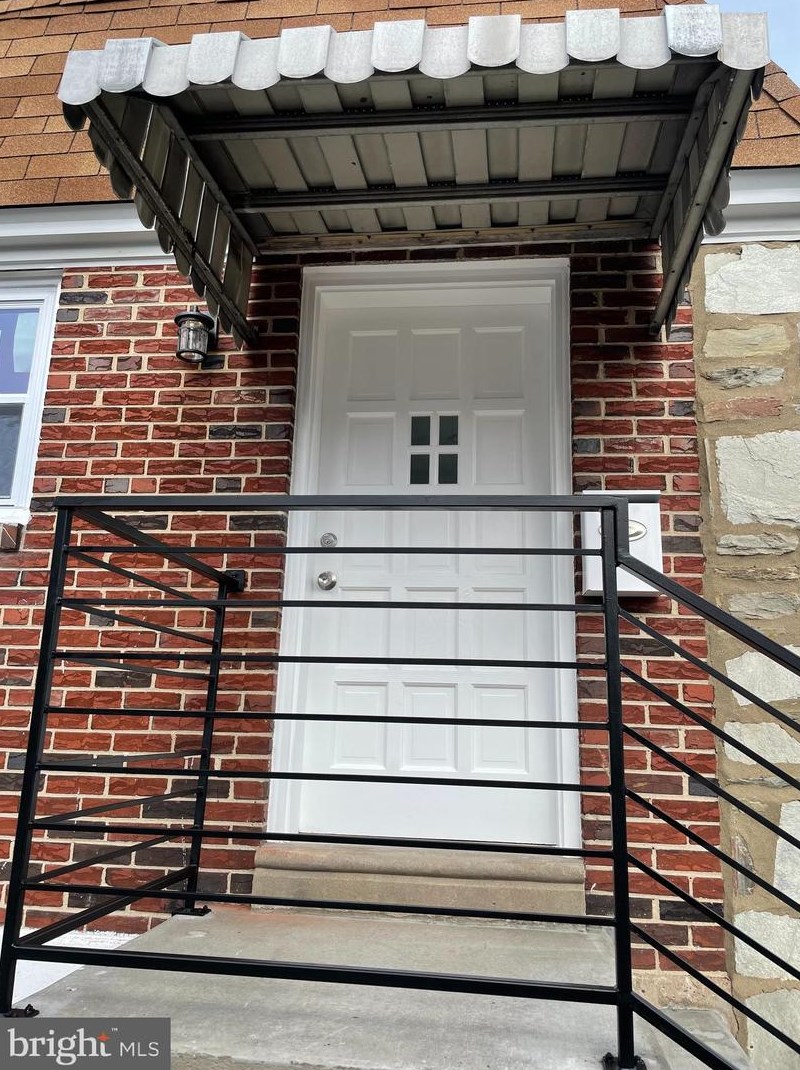 8908 Brous Ave, Philadelphia PA  19152-1325 exterior