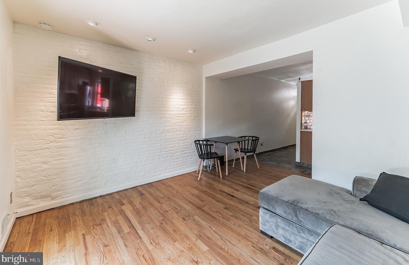 2326 Perot St, Philadelphia PA  19130-2526 exterior