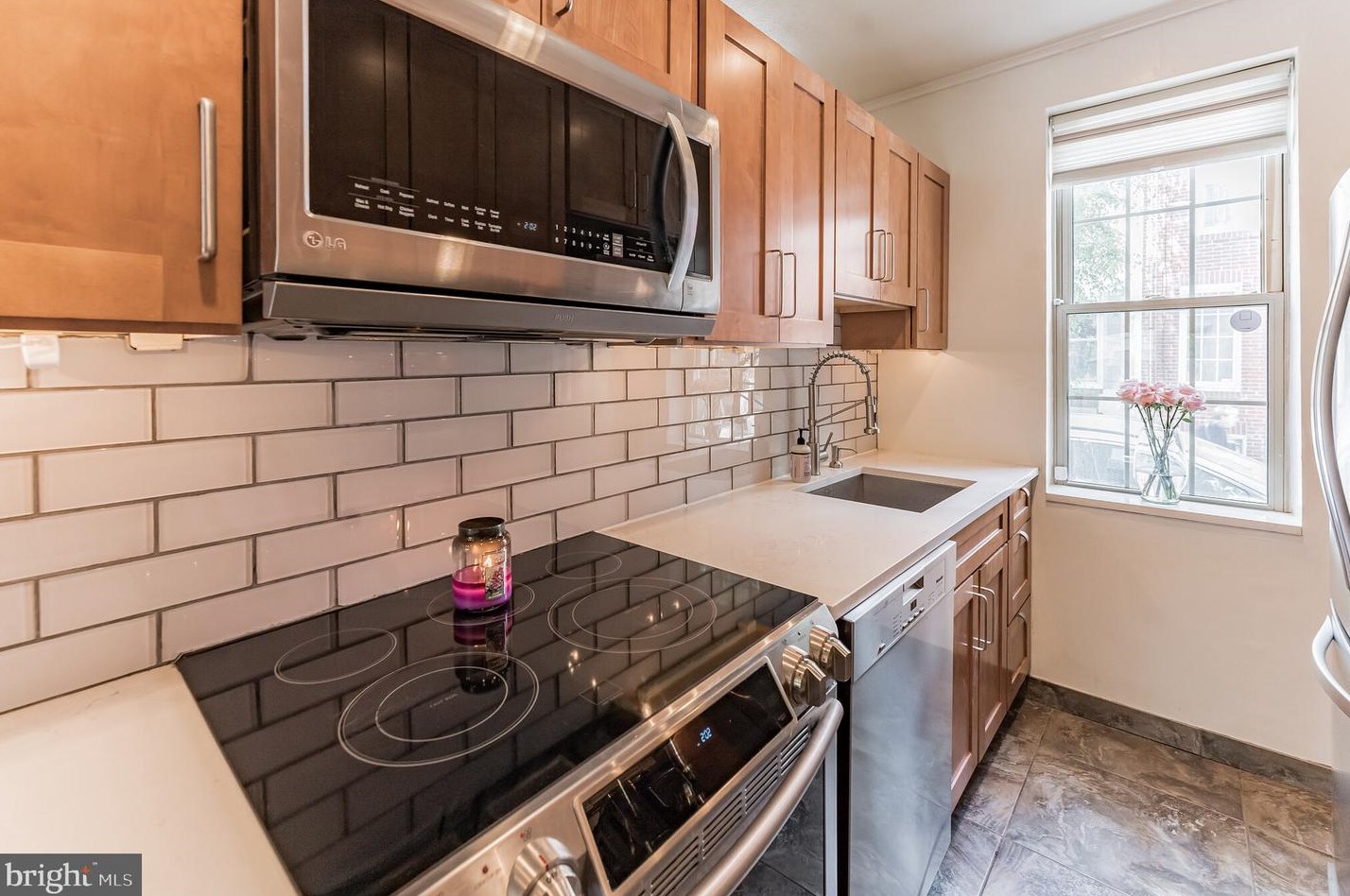 2326 Perot St, Philadelphia PA  19130-2526 exterior