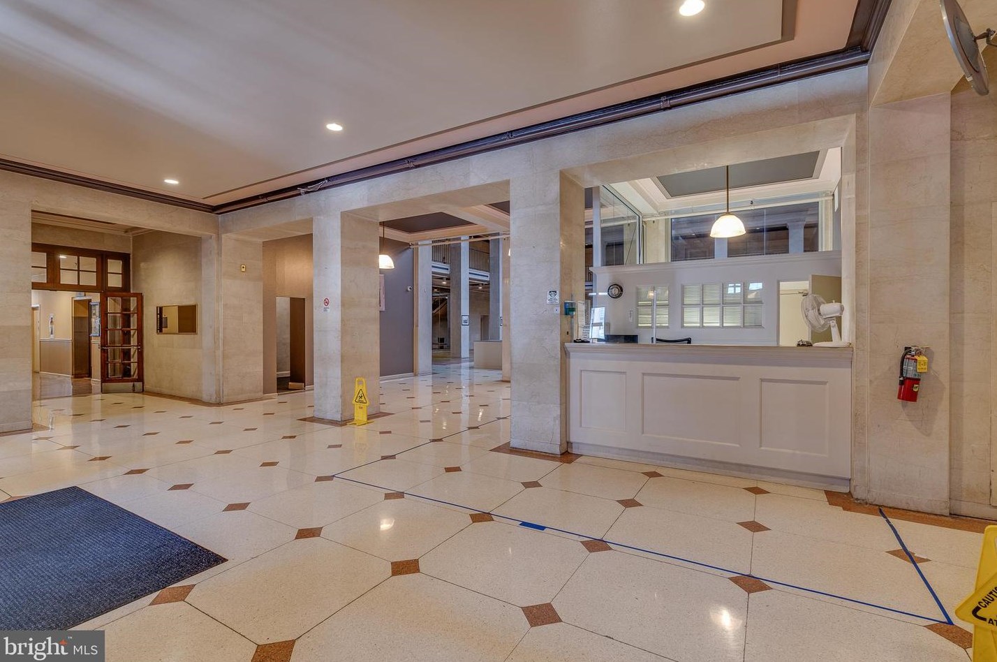 1601 Spring Garden St, Philadelphia PA  19130-3940 exterior