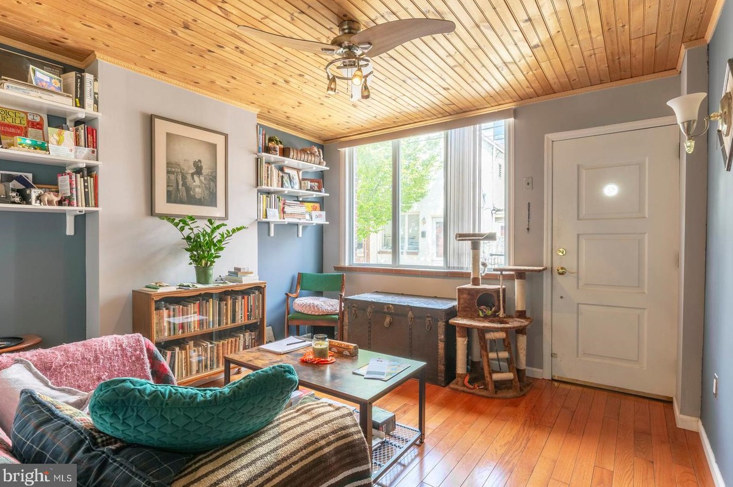 416 Flora St, Philadelphia PA  19125-3316 exterior