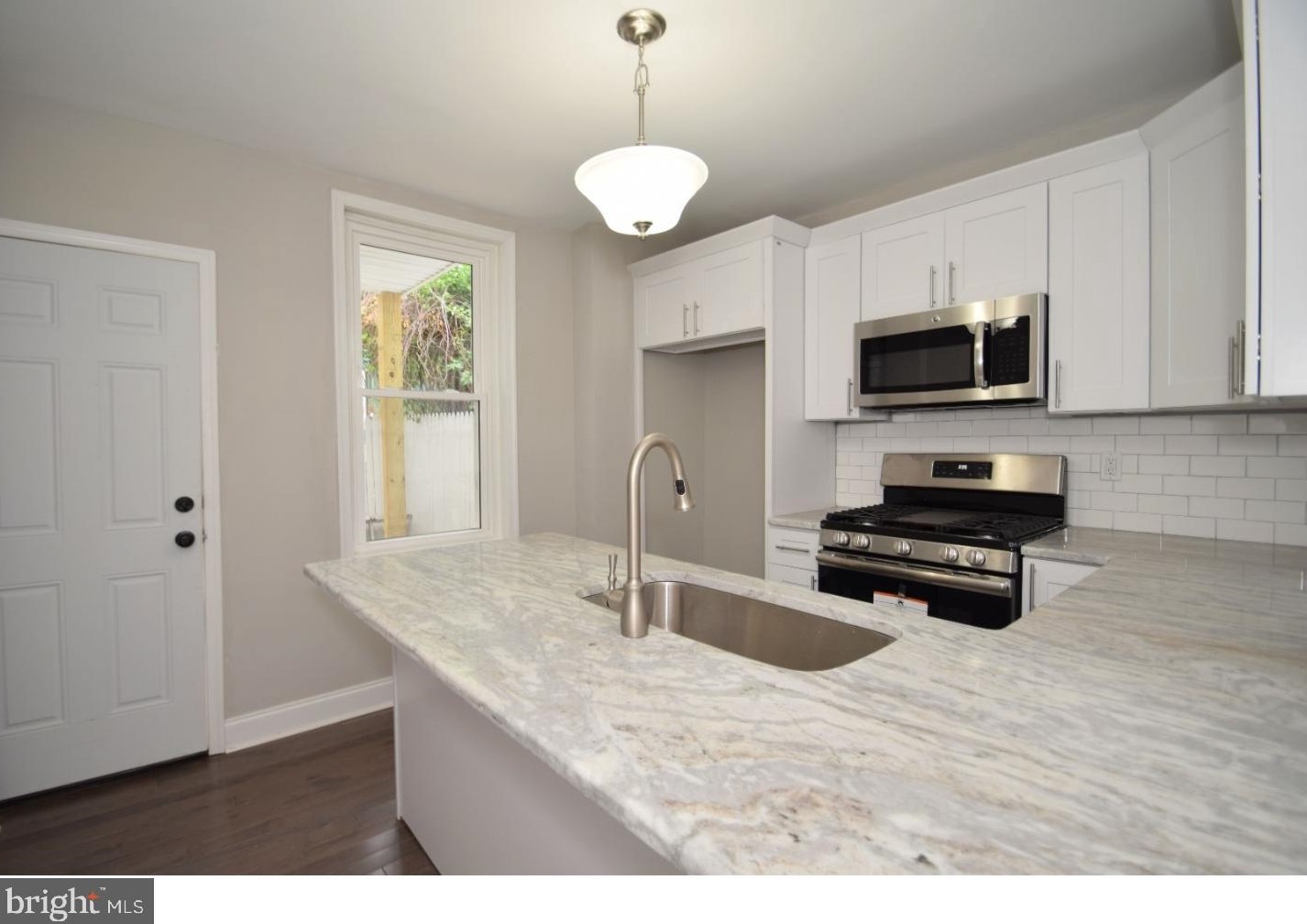 1812 Waterloo St, Philadelphia PA  19122-2423 exterior