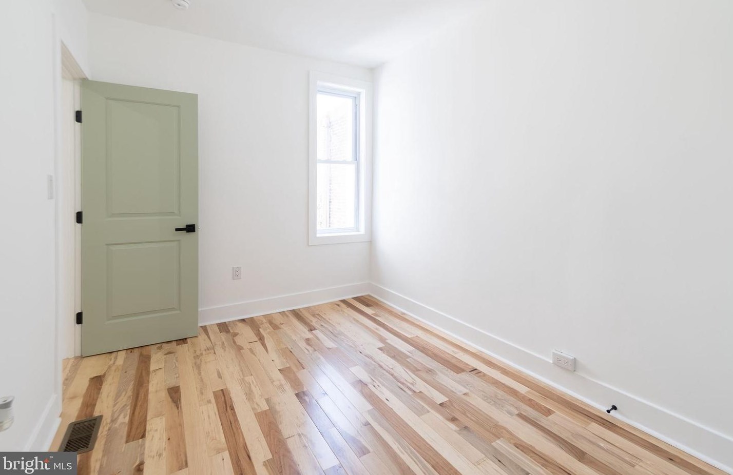 2937 Nicholas St, Philadelphia PA  19121-2725 exterior