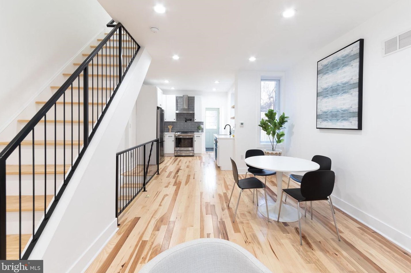 2937 Nicholas St, Philadelphia PA  19121-2725 exterior