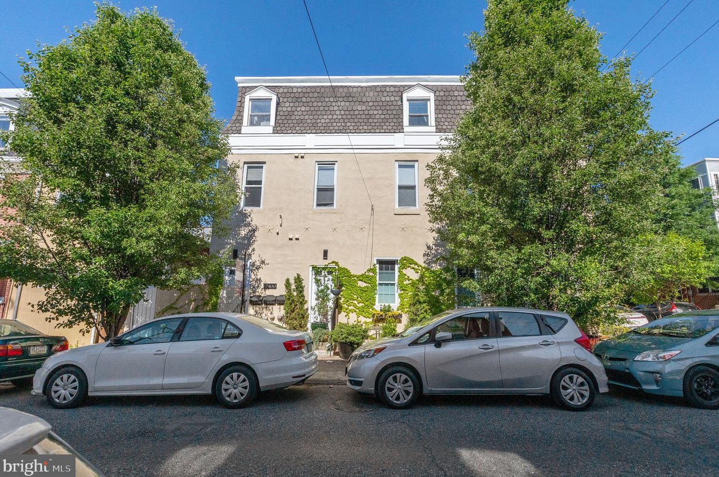 2400 Catharine St, Philadelphia PA  19146-2404 exterior