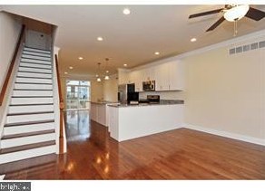 139 Kingsley St, Philadelphia PA 19128-3604 exterior