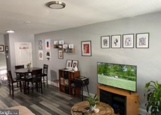 2428 Fairhill St, Philadelphia PA  19133-2613 exterior