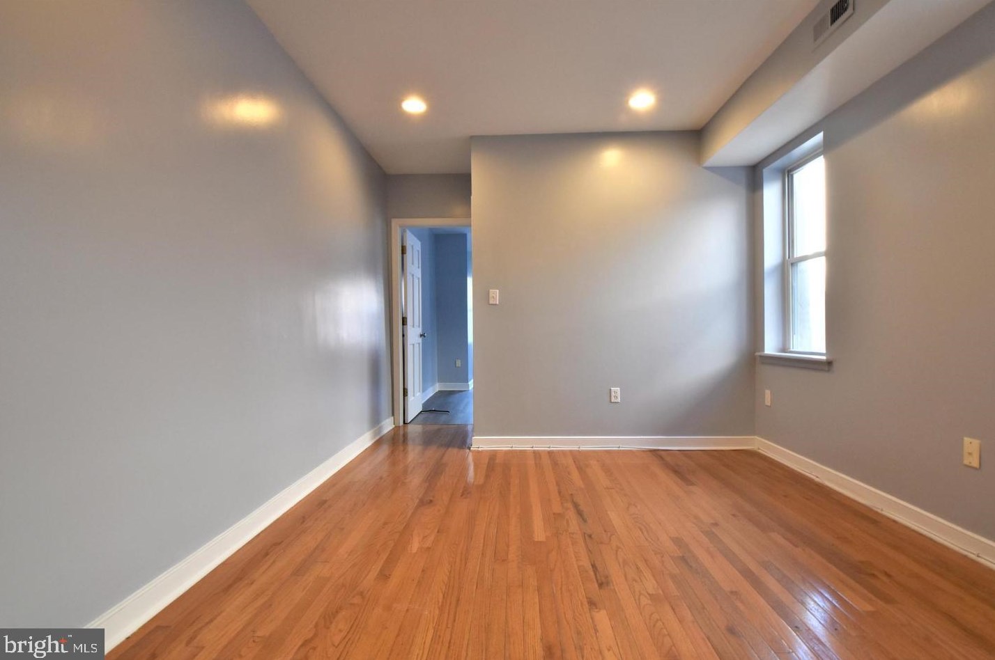 1227 Susquehanna Ave, Philadelphia PA  19125-3440 exterior